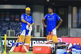 Ashwin : 'அழுதுகொண்டே மூலையில் அமர்ந்துவிட மாட்டேன்!' - ரசிகரின் கோபத்துக்கு அஷ்வின் பதில்