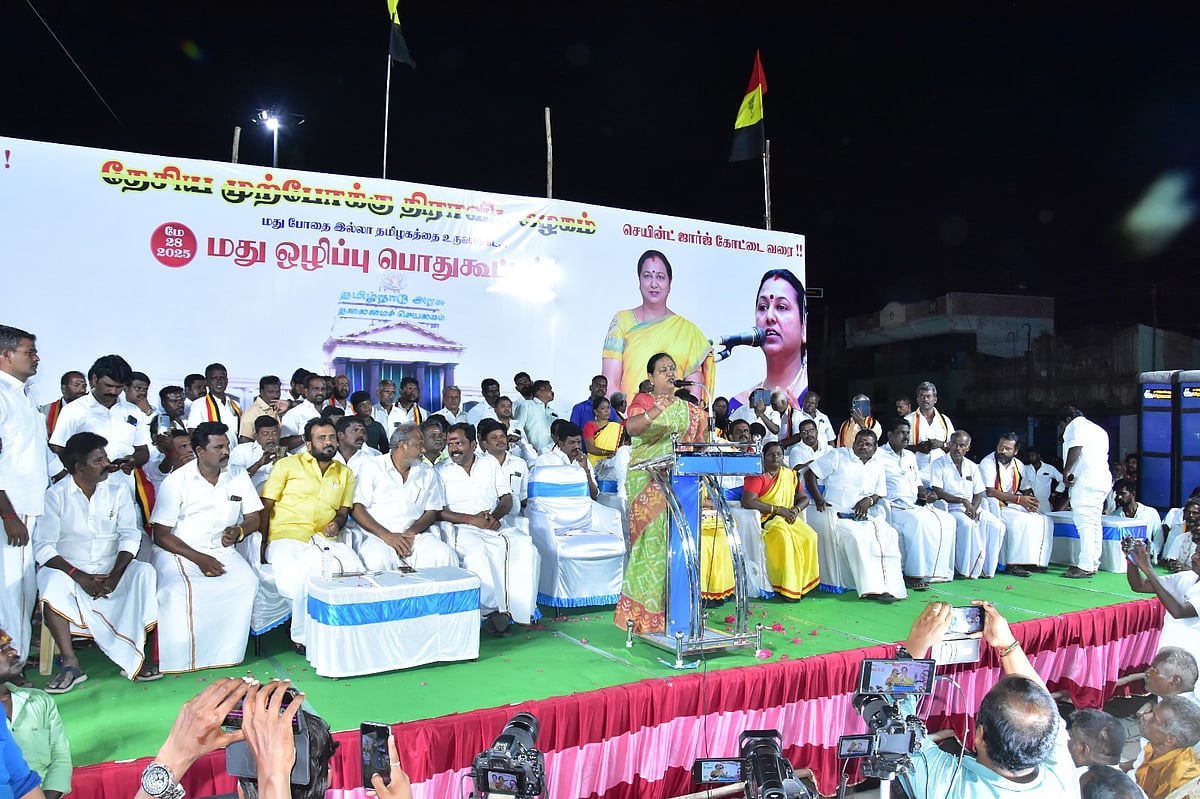 `தேமுதிக-வுக்கு சீட் கொடுக்க வேண்டியது அதிமுக-வின் கடமை! - சொல்கிறார் பிரேமலதா