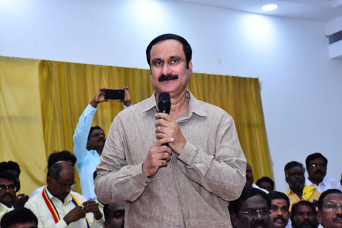 வேட்பாளர் பட்டியலை வெளியிட்ட பாமக - செளமியா அன்புமணி எந்தத் தொகுதியில் நிற்கிறார்?