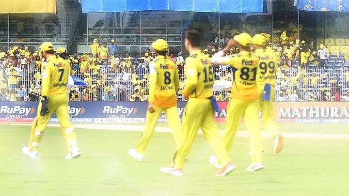 CSK: அவருடைய வழிகாட்டுதலில் வளர விரும்புகிறேன் - தோனி குறித்து உர்வில் படேல் உருக்கம்!