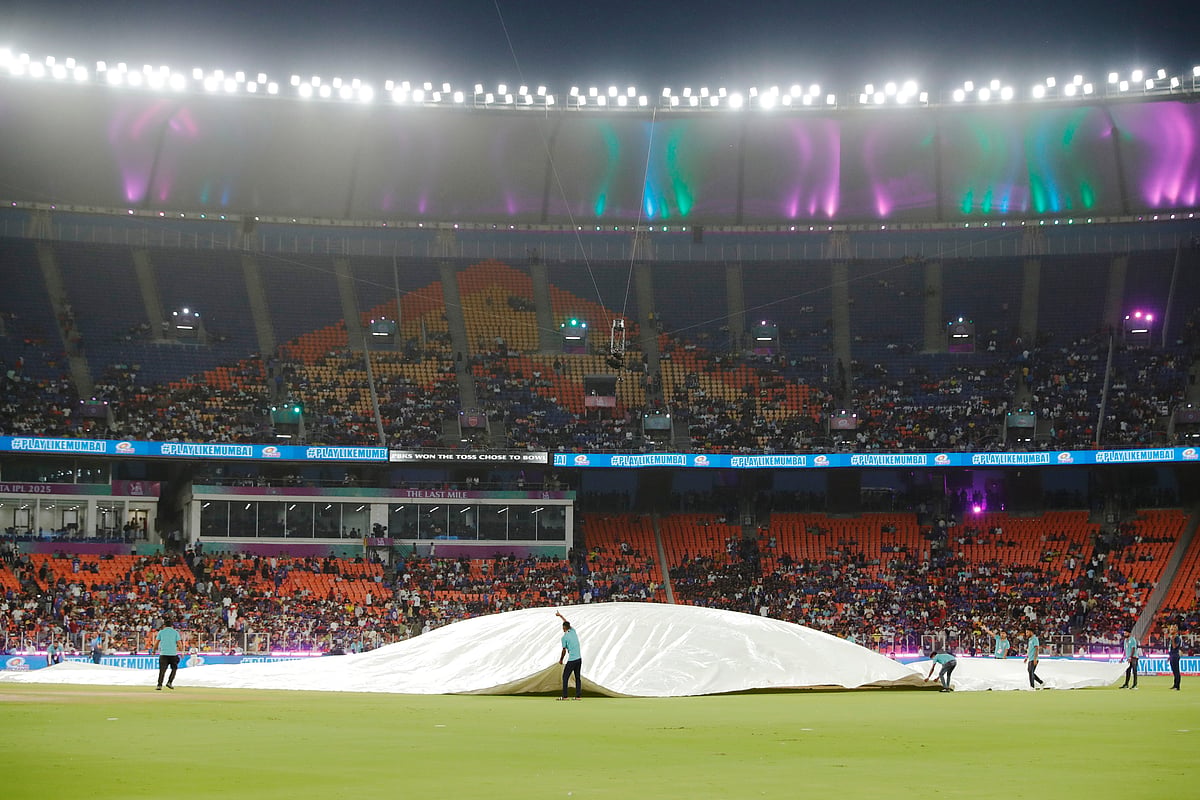 IPL Playoffs: அகமதாபாத்தில் மழை; ஆட்டம்  என்னவாகும்? -விதிகள் என்ன சொல்கிறது?