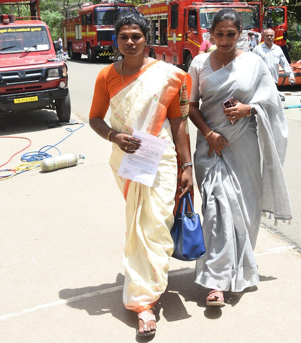 ``வாழ்வாதாரத்திற்காக இப்படி தள்ளப்படுகிறோம்.. -அங்கன்வாடி பணிக்கு நிராகரிக்கப்பட்ட திருநங்கை வேதனை