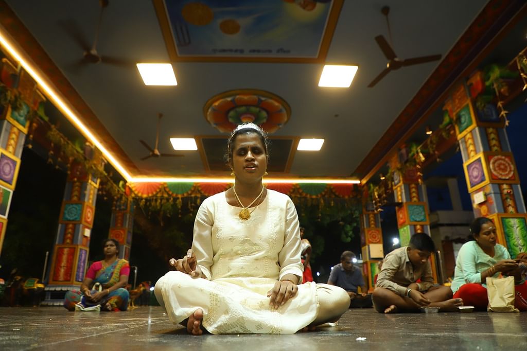 பிரியவதானா