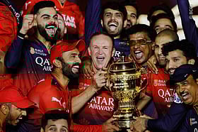 RCB : 'சட்டமன்றம் டு சின்னசாமி ஸ்டேடியம்; ரோடு ஷோ நடத்தும் ஆர்சிபி!' - அப்டேட் என்ன?