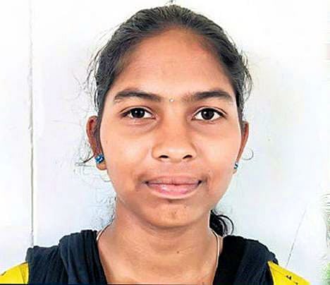 ஐஐடி தகுதித் தேர்வில் கல்வராயன் மலை பழங்குடி மாணவி சாதனை - முழு கல்விச் செலவையும் ஏற்கும் தமிழக அரசு