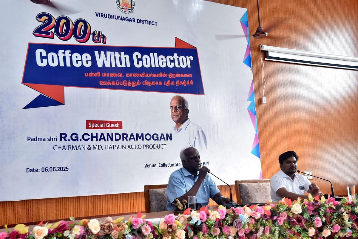 `3 ஆண்டுகள்.. 200 நாட்கள்.. 15,000 மாணவர்கள்- முன்னேற்றத்திற்கு வழிகாட்டும் காபி வித் கலெக்டர்!