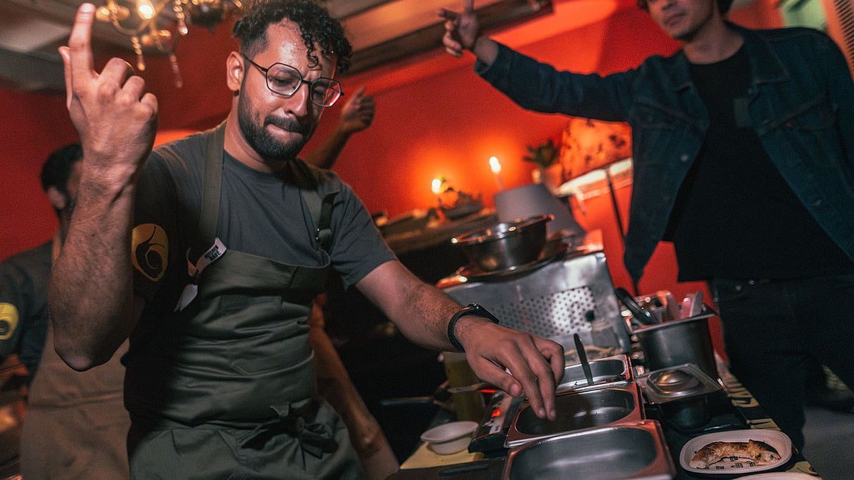 NO Alcohol; காபி குடிக்க டிஜே, பார்ட்டி - யூத் ட்ரெண்டில் `காபி ரேவ்’... சென்னையிலும் இருக்கா?