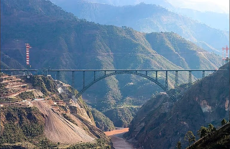 Chenab Bridge: தேவையில்லாமல் என்னை பிரபலமாக்காதீர்கள் - முக்கிய இன்ஜினீயர்  மாதவி லதா பதிவு!