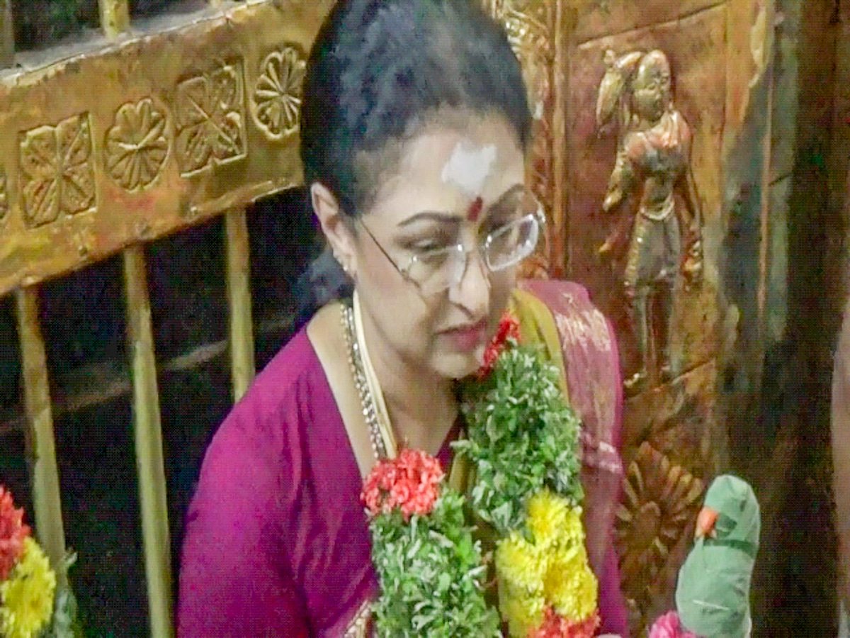 ``அதிமுக கூட்டணி; எடப்பாடி பழனிசாமி சரியான நேரத்தில், சரியான முடிவு எடுப்பார்.. - நடிகை கெளதமி