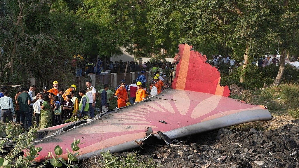 Ahmedabad Plane Crash: ஏர் இந்தியா இந்த ஆய்வைச் செய்யவில்லை - முதல்கட்ட அறிக்கை தகவல்