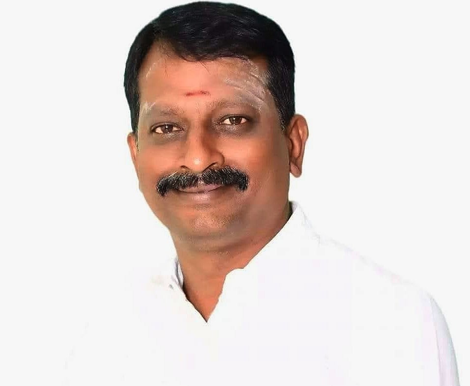 பாமக வக்கீல் சுட்டுக் கொலை... குற்றவாளிகளைச் சுட்டுப்பிடித்த போலீஸ் - என்ன நடக்கிறது சோளிங்கரில்?