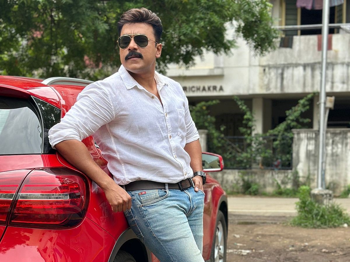 Vijay: 15 நாள் அவர் கூட காம்பினேஷன் சீன் இருந்துச்சு; ஜன நாயகன் பட அனுபவம் பகிரும் அருண்