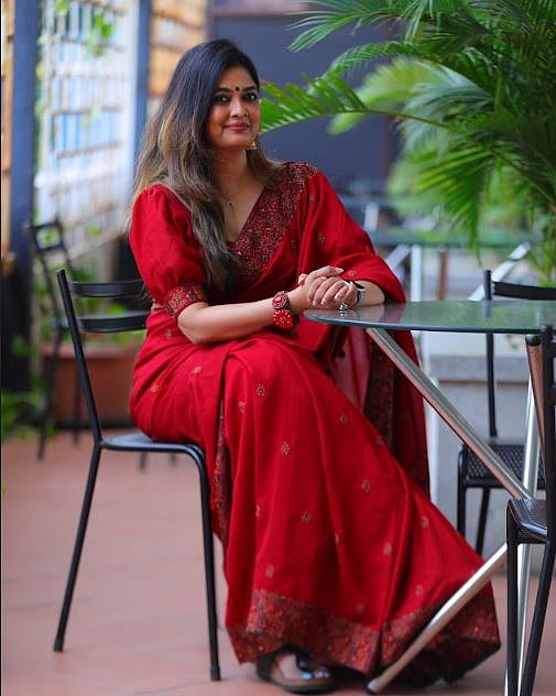 சின்மயியைப் பார்த்து எனக்கு தைரியம் வருது..! - பாடகி செளந்தர்யா பேட்டி