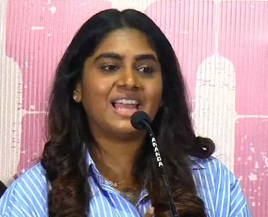 நிமிஷா சஜயன்