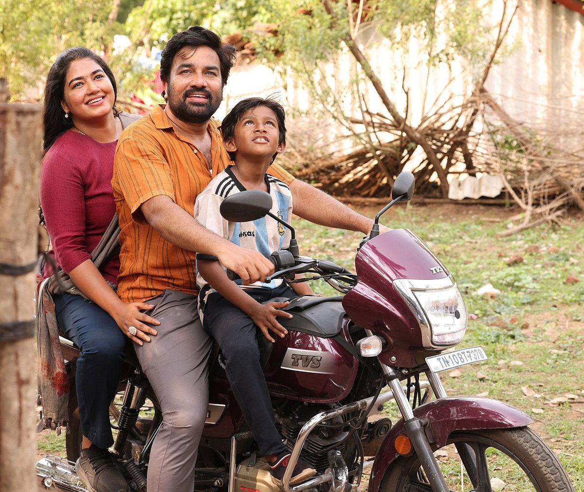 பறந்து போ விமர்சனம்: மகன்களைப் பெற்ற அப்பாக்களுக்கு... நம்மையும் பறக்க அழைக்கும் ராமின் உலகம்!