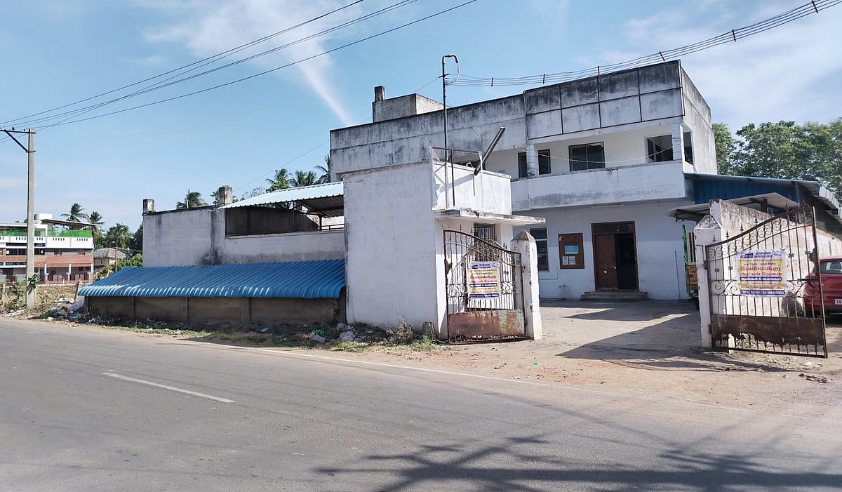 போலி ISI குடிநீர்: 
 ``திமுக பிரமுகர் நிறுவனத்தை மூடி சீல் வைக்க வேண்டும்.. - அதிமுகவினர் மனு