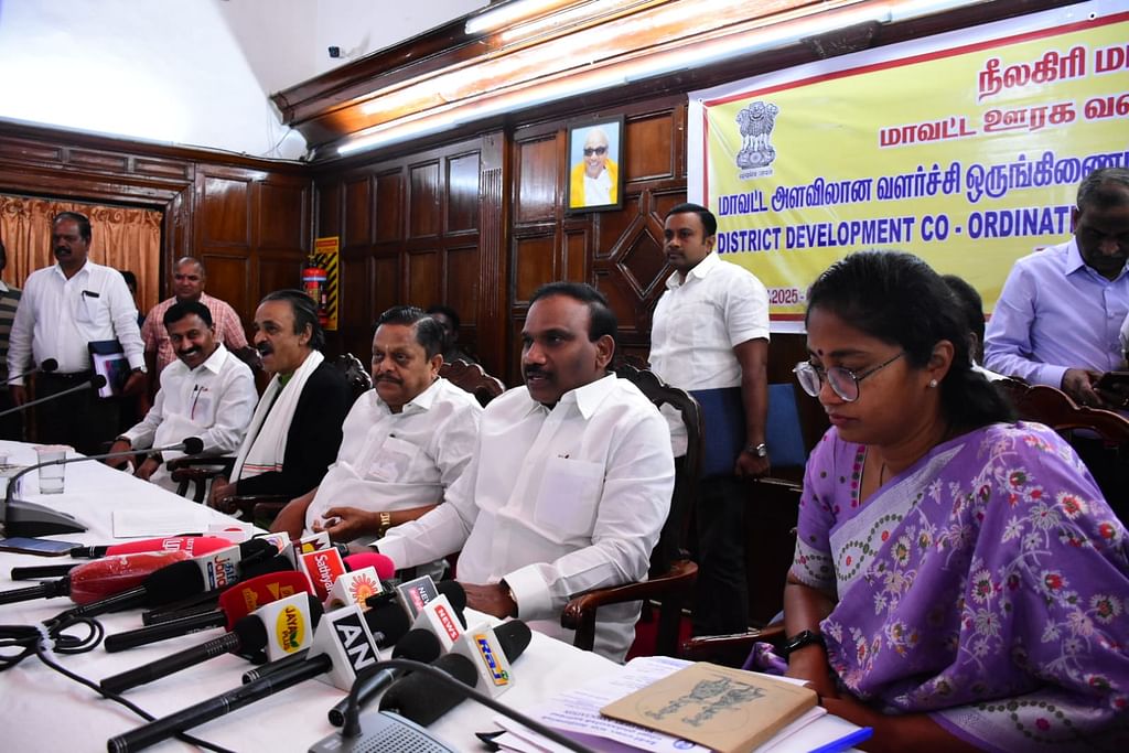 ``என்னால்-கூட-ஆட்சியரிடம்-பேச-முடியவில்லை;-சாமானிய-மக்களின்-நிலை..---MLA-ஜெயசீலன்-சொல்வத