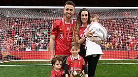 Diogo Jota : 'திருமணமான பத்தே நாளில் கார் விபத்தில் பிரபல கால்பந்து வீரர் உயிரிழப்பு!- என்ன நடந்தது?