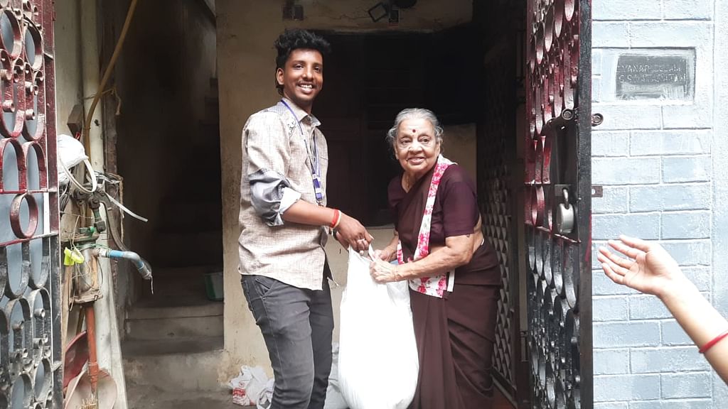 இல்லம் தேடி ரேஷன்