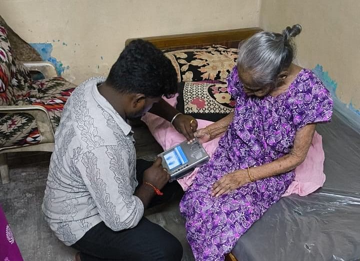 இல்லம் தேடி ரேஷன்