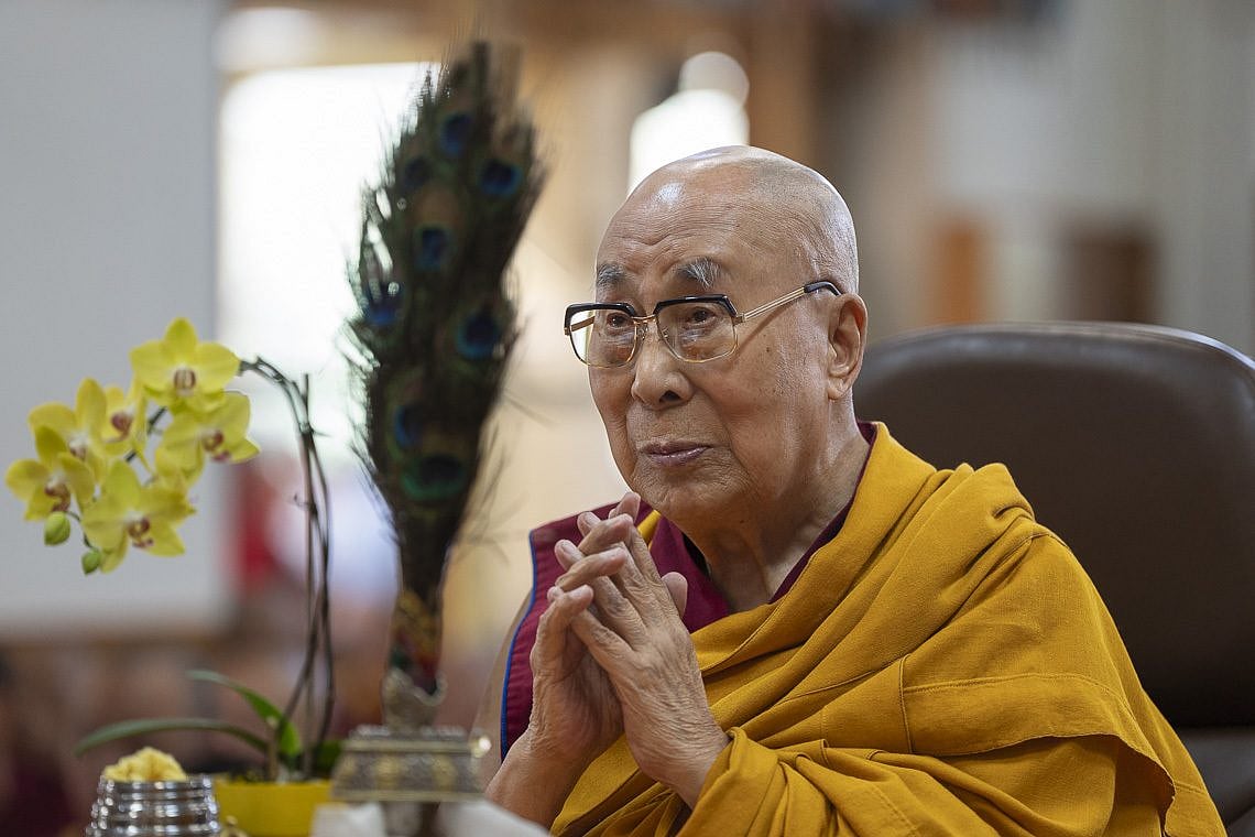 Tibet: கலாசாரத்தை அழிக்க... - திபெத்தியக் குழந்தைகள் வலுக்கட்டாயமாக சீனப் பள்ளிகளில் சேர்ப்பு