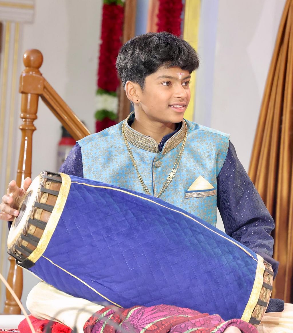 ஒரு-சிறுவன்-கலைஞனாக-உருவானத்-தருணம்!---மிருதங்கம்-அரங்கேற்ற-கதை