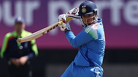 Vaibhav Suryavanshi: `19 வயதுக்குட்பட்டோருக்கான கிரிக்கெட்டில் புது வரலாறு' - வைபவ் சூர்யவன்ஷி சாதனை