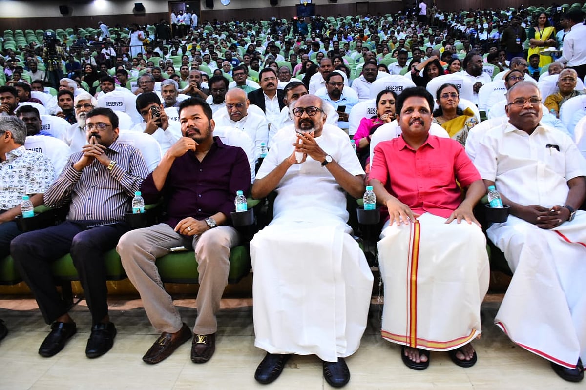 வேள்பாரி 100000 : ரஜினி வெளியிட்ட வெற்றி சின்னம்... வேள்பாரி வெற்றிப் பெருவிழா க்ளிக்ஸ்!