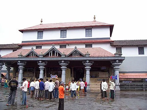 கர்நாடகா தர்மஸ்தலா மஞ்சுநாதர் கோவில்