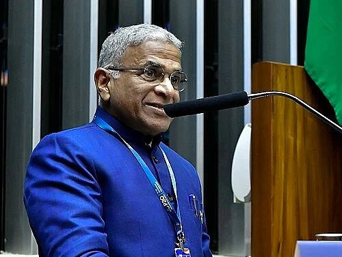 ஹரிவன்ஷ் நாராயண் சிங்