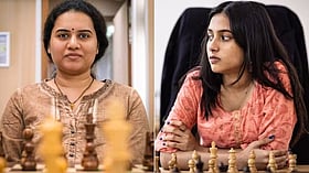 FIDE: 'வரலாற்றுச் சாதனை' - உலக செஸ் சாம்பியன் திவ்யா; வெள்ளி வென்ற கோனேரு; குவியும் வாழ்த்துகள்!