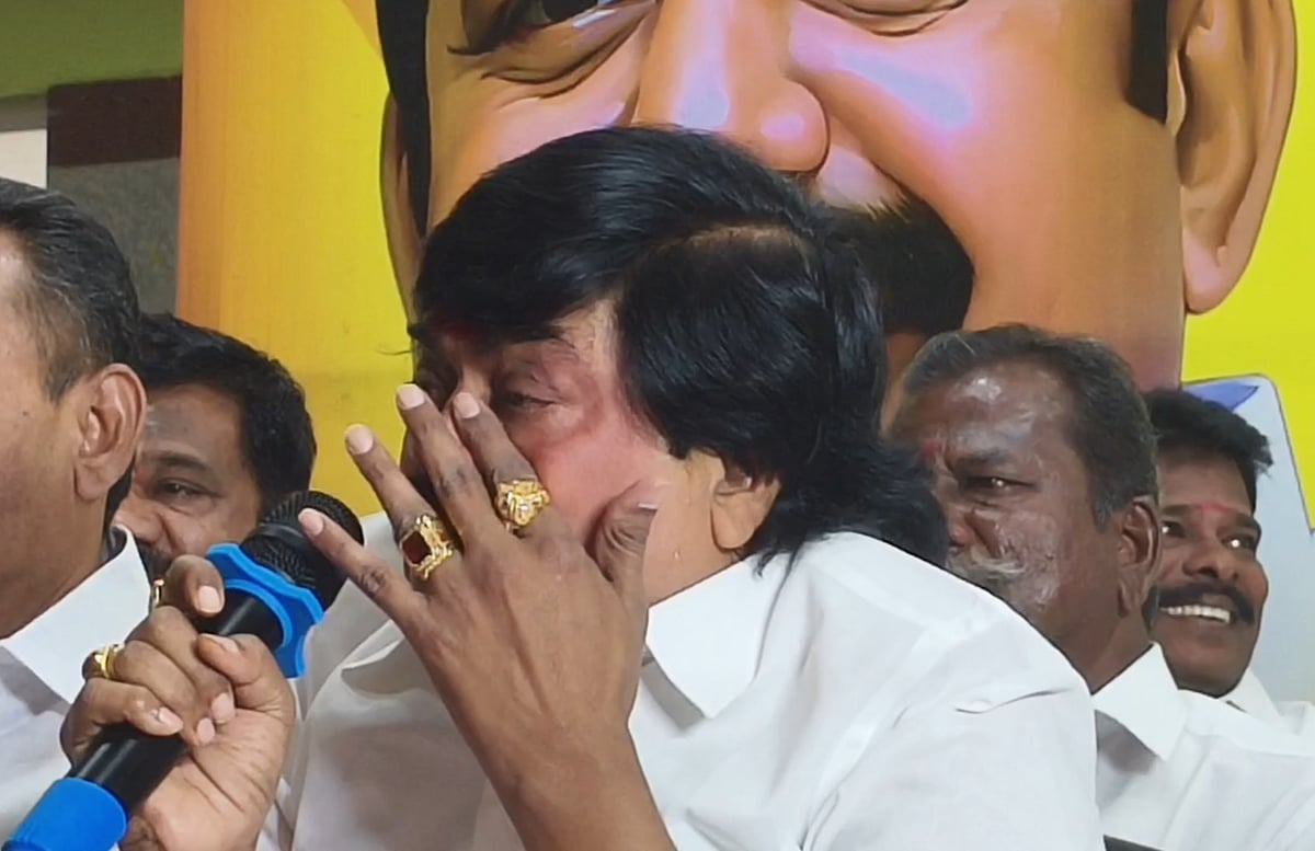 ஒருபோதும் அதிமுகவைக் காட்டிக் கொடுக்க மாட்டேன் - கண்ணீருடன் ராஜேந்திர பாலாஜி; பின்னணி என்ன?
