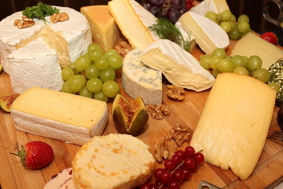 Cheese: இதயம், எலும்புகளை பாதுகாக்கும்; புற்றுநோய் தடுக்கும்! யார், எவ்வளவு சாப்பிட வேண்டும்?