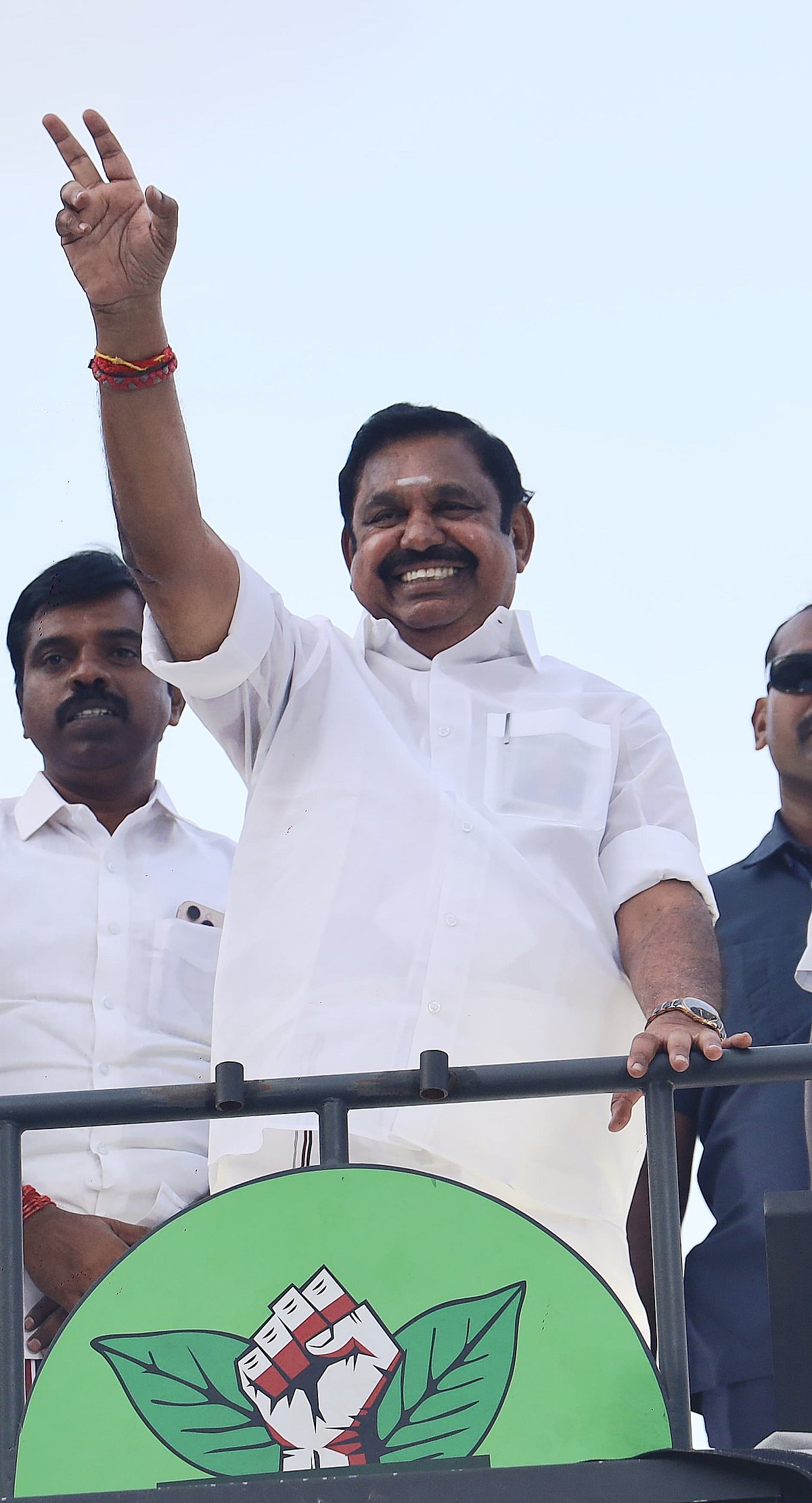 மக்களைக் ​காப்போம்​, தமிழகத்தை மீட்போம்: சிவகங்கையில் எடப்பாடி பழனிசாமி பிரசாரப் பயணம் | Photo Album