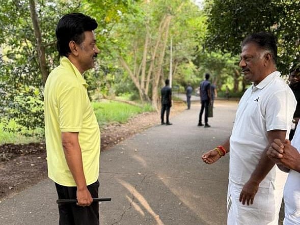 காலையில் வாக்கிங் சந்திப்பு; மாலையில் ஸ்டாலின் வீட்டுக்கே சென்ற ஓ.பி.எஸ் - அடுத்தடுத்த பரபரப்பு