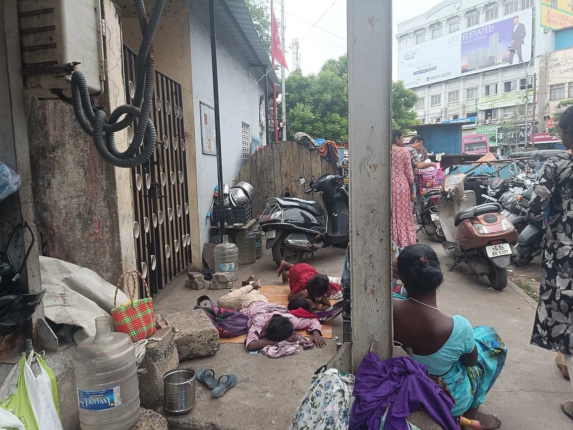 பிராட்வே நடைபாதவாசிகள்