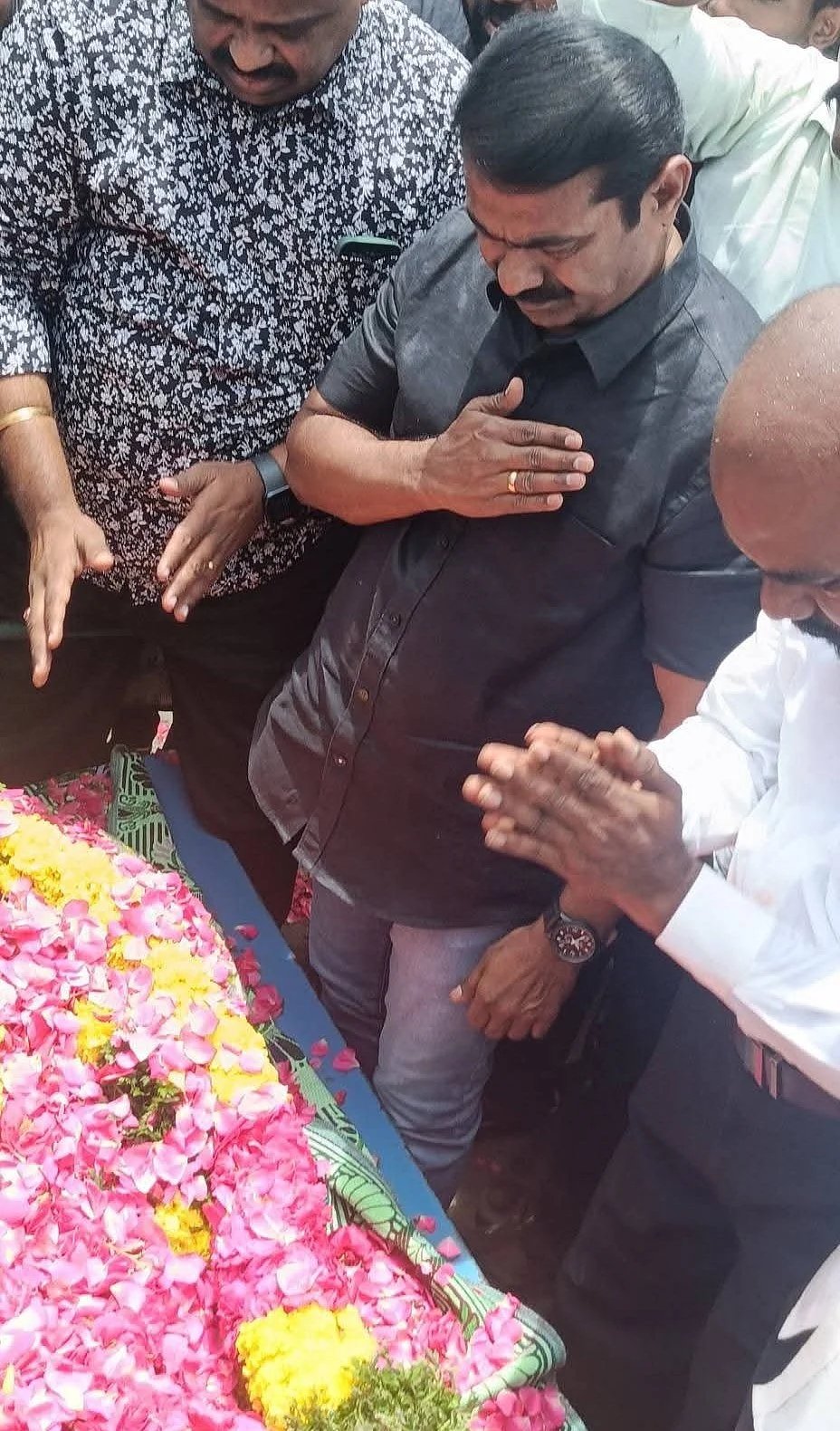 சீமான்