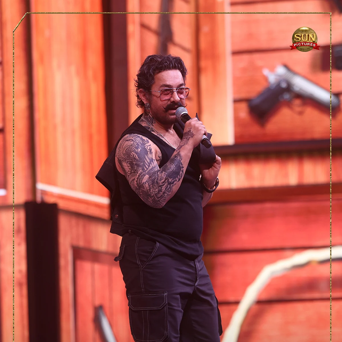 Aamir Khan - Coolie
