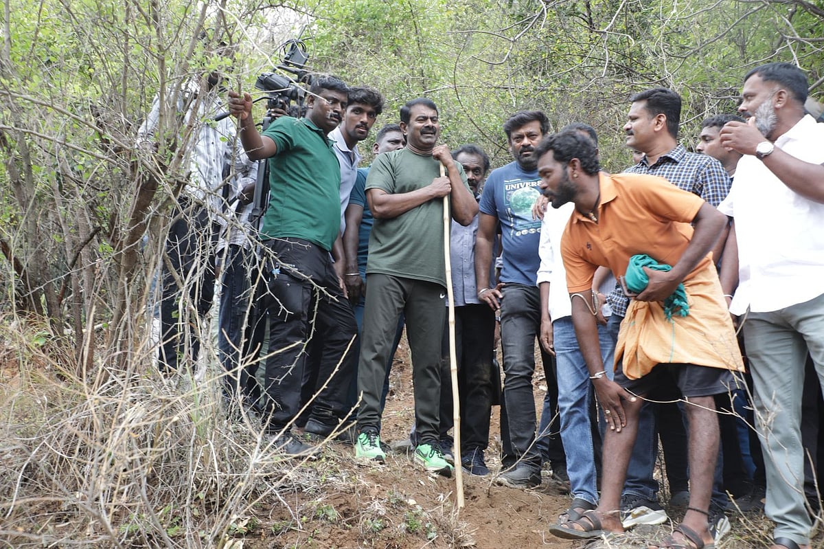 `வனப்பகுதியில் தடையை மீறி மாடு மேய்க்கும் போராட்டம் - சீமான் அதிரடி | Photo Album