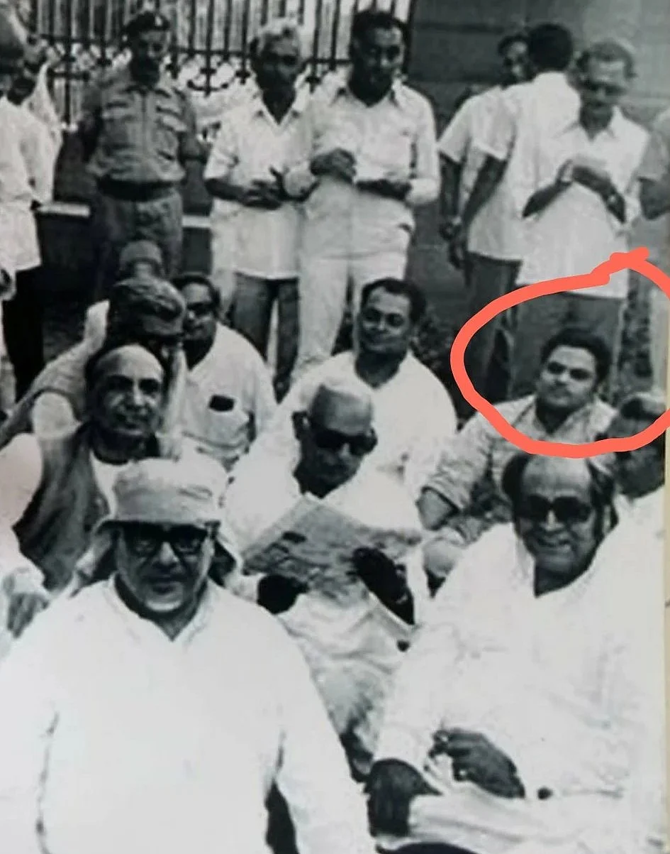 1975-ல் இந்திரா காந்தியை பதவி விலக வலியுறுத்தி போராட்டம்