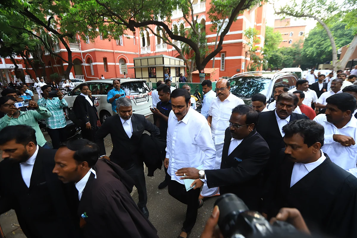 சென்னை உயர் நீதிமன்றத்தில் அன்புமணி
