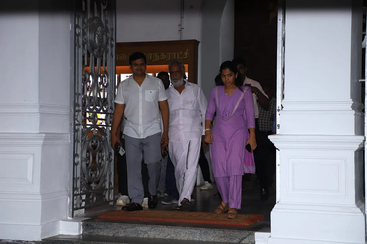சேகர் பாபு