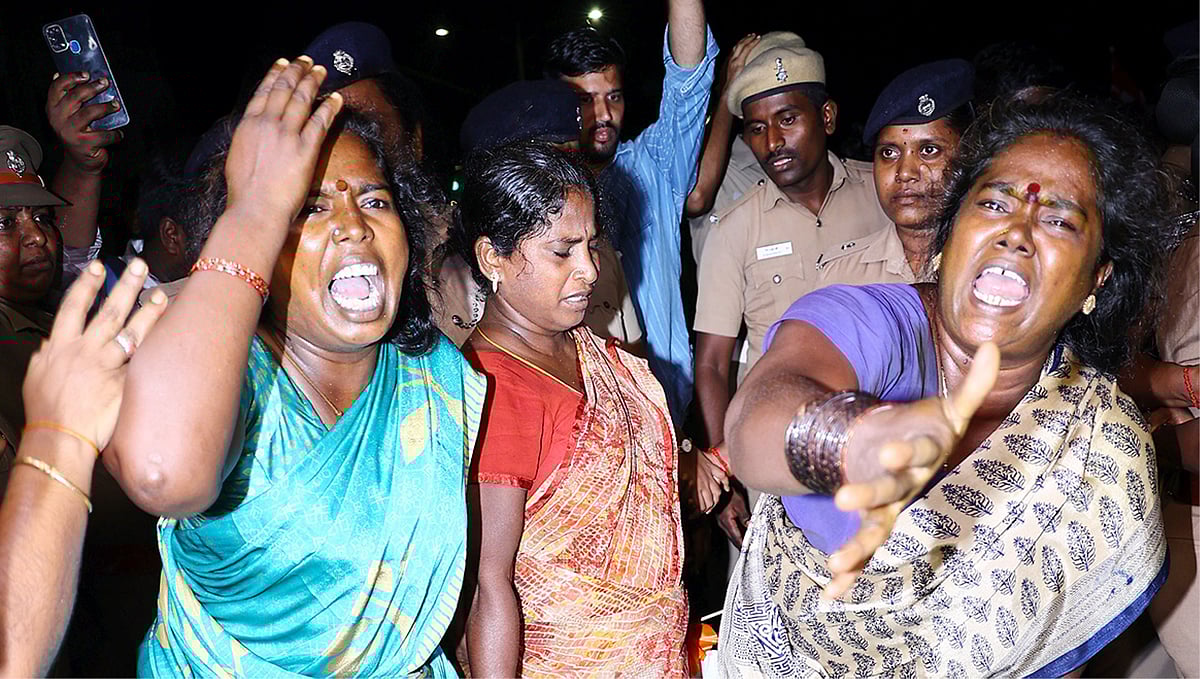 தூய்மைப் பணியாளர்கள்