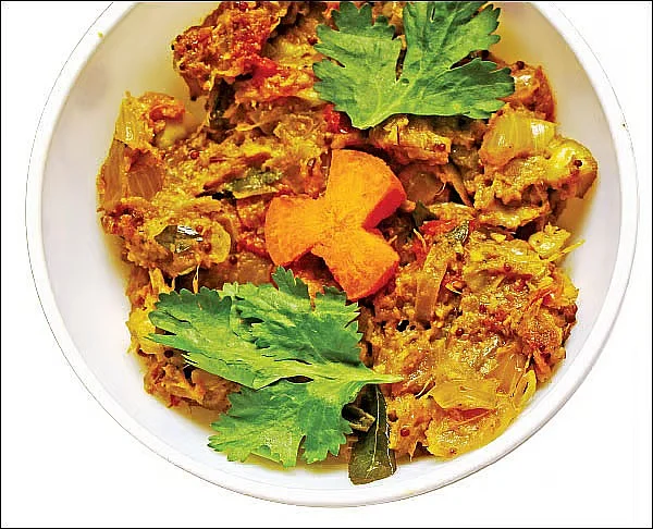 முருங்கைக்காய் சதைப் பிரட்டல் 