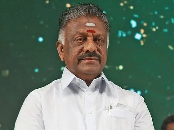 `காலம் சில கணக்குகளைப் போட்டுக் காத்திருந்தது - ஓ.பி.எஸ் வாழ்க்கையைப் புரட்டிப்போட்ட தேர்தல்!