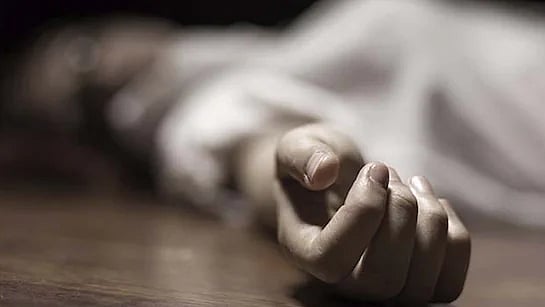 `இதை படிக்கும்போது நான் உயிரோடு இருக்கமாட்டேன்’ ஓராண்டாக திட்டமிட்டு மாணவர் தற்கொலை - பின்னணி என்ன?