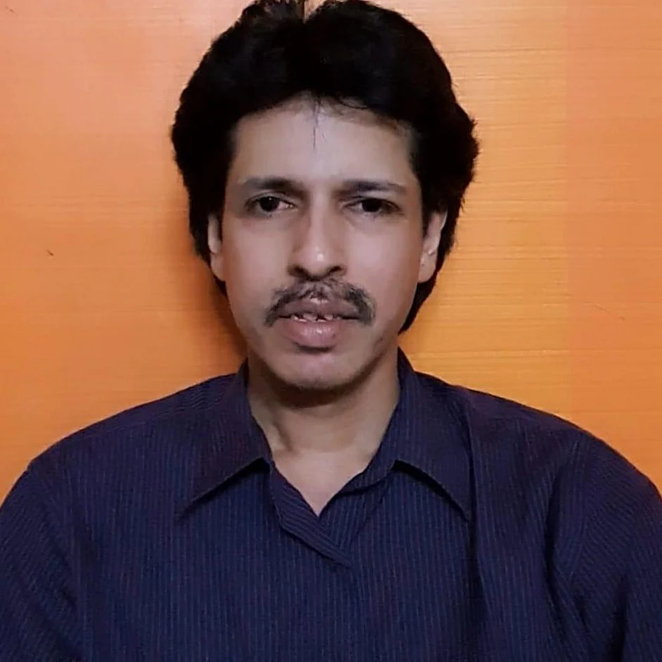 டாக்டர் ராஜேஷ்.