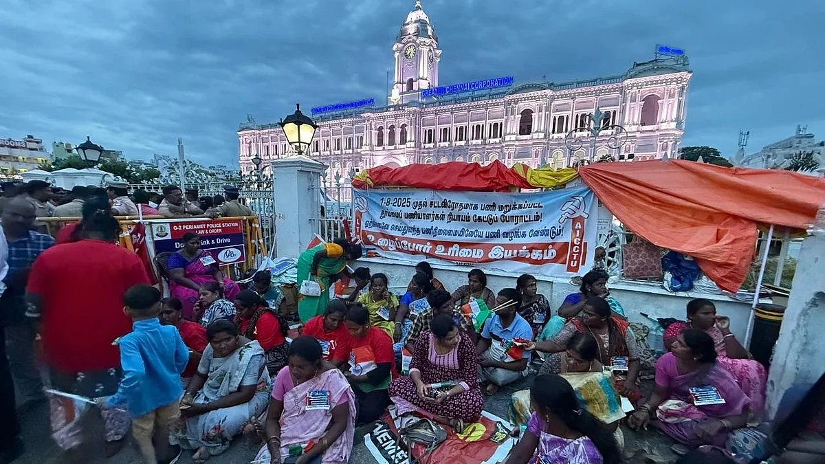 தூய்மைப் பணியாளர்கள் போராட்டம்
