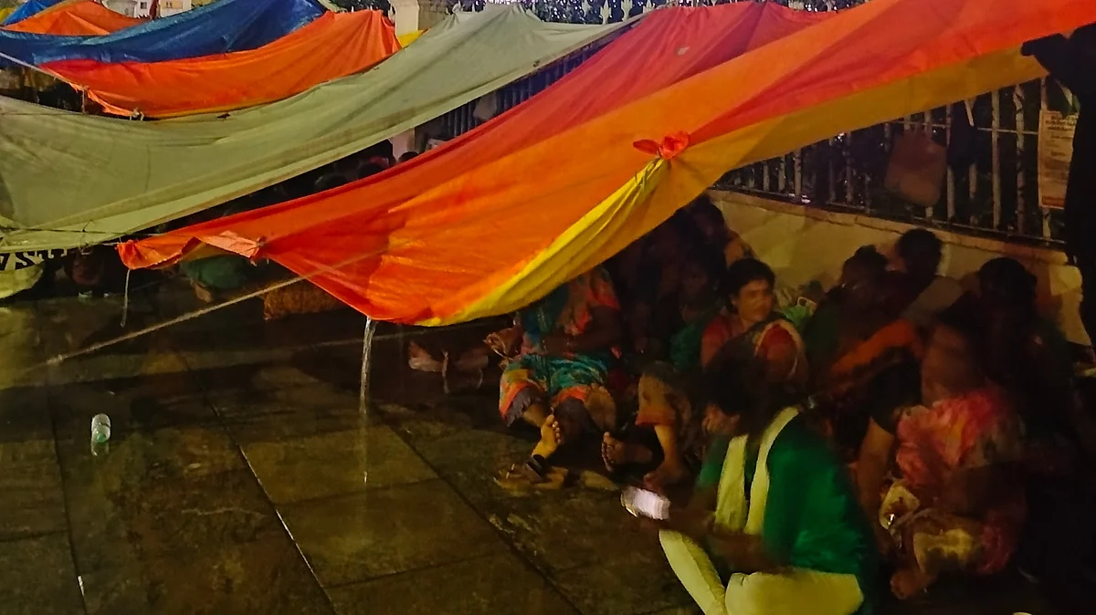 தூய்மைப் பணியாளர்கள் போராட்டம்