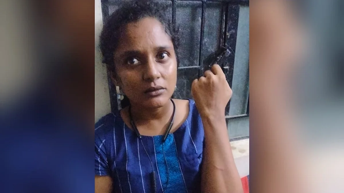 வழக்கறிஞர் நிலவு மொழி செந்தாமரை